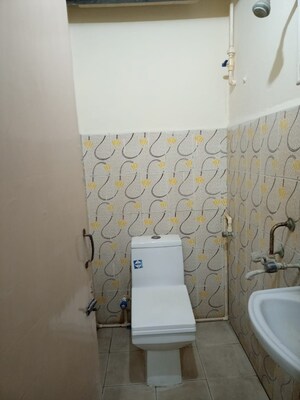 Bathroom in 1.5 BHK Apartment at Narsingi – for Sale