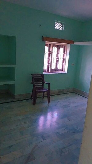 Room in 3 BHK Independent House at Ratu Road – for Rent