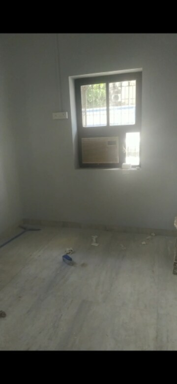 Room in 2 BHK Apartment at Adarsh Nagar Society, Worli – for Rent