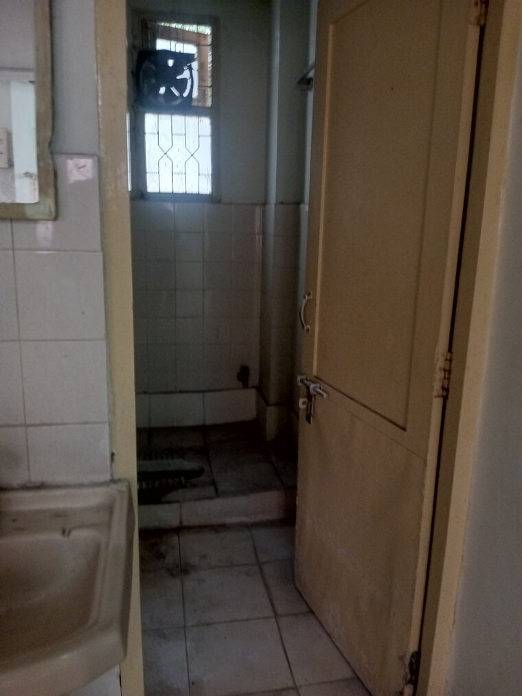 Bathroom, east marredpally 2 Bedroom 760 Sq.Ft. Apartment In East Marredpally Hyderabad 9289462