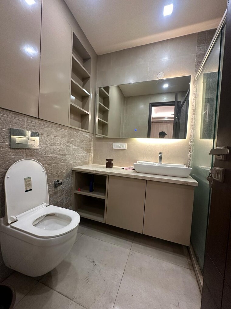 Bathroom, saket 4 Bedroom 2000 Sq.Ft. Builder Floor In Saket Delhi 9289471