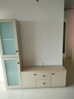 Furnished Amenities in 2 BHK Apartment at Mantra Monarch, Balewadi – for Rent