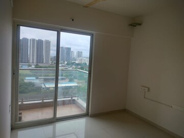 Room in 2 BHK Apartment at Mantra Monarch, Balewadi – for Rent