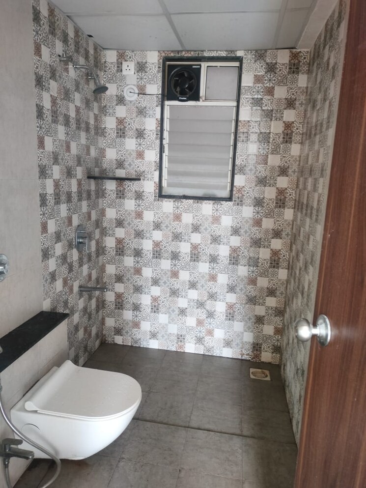 Bathroom, mantra-monarch 2 Bedroom 685 Sq.Ft. Apartment In Balewadi Pune 9289532