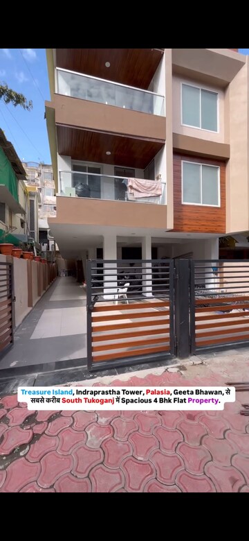 4 BHK Builder Floor – Exterior View View at Mg Road - for Sale