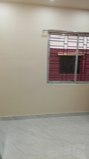 Room in 3 BHK Apartment at Sristi Plaza, Chinar Park – for Rent