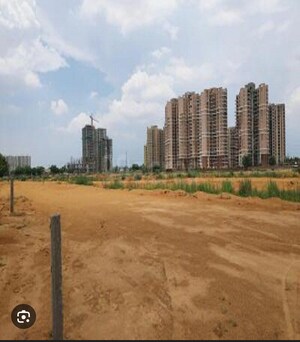  Plot For Sale in DLF Building 10, Dlf Phase ii