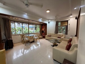 Living Room in 2.5 BHK Apartment at Manish Rose, Andheri West – for Rent