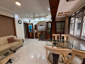 Living Room in 2.5 BHK Apartment at Manish Rose, Andheri West – for Rent