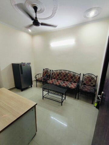 Bedroom in 1 BHK Builder Floor at Vipul Square, Sushant Lok I – for Rent