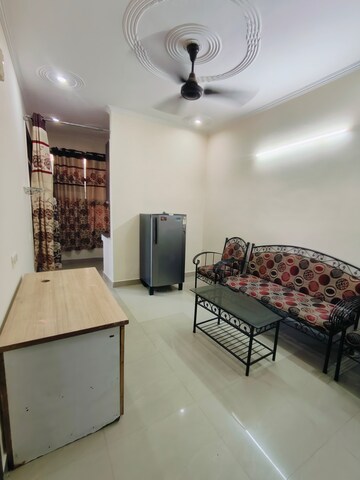 Living Room in 1 BHK Builder Floor at Vipul Square, Sushant Lok I – for Rent