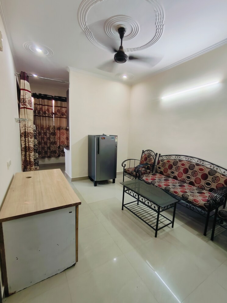 Living Room, vipul-square 1 Bedroom 540 Sq.Ft. Builder Floor In Sushant Lok I Gurgaon 9289766