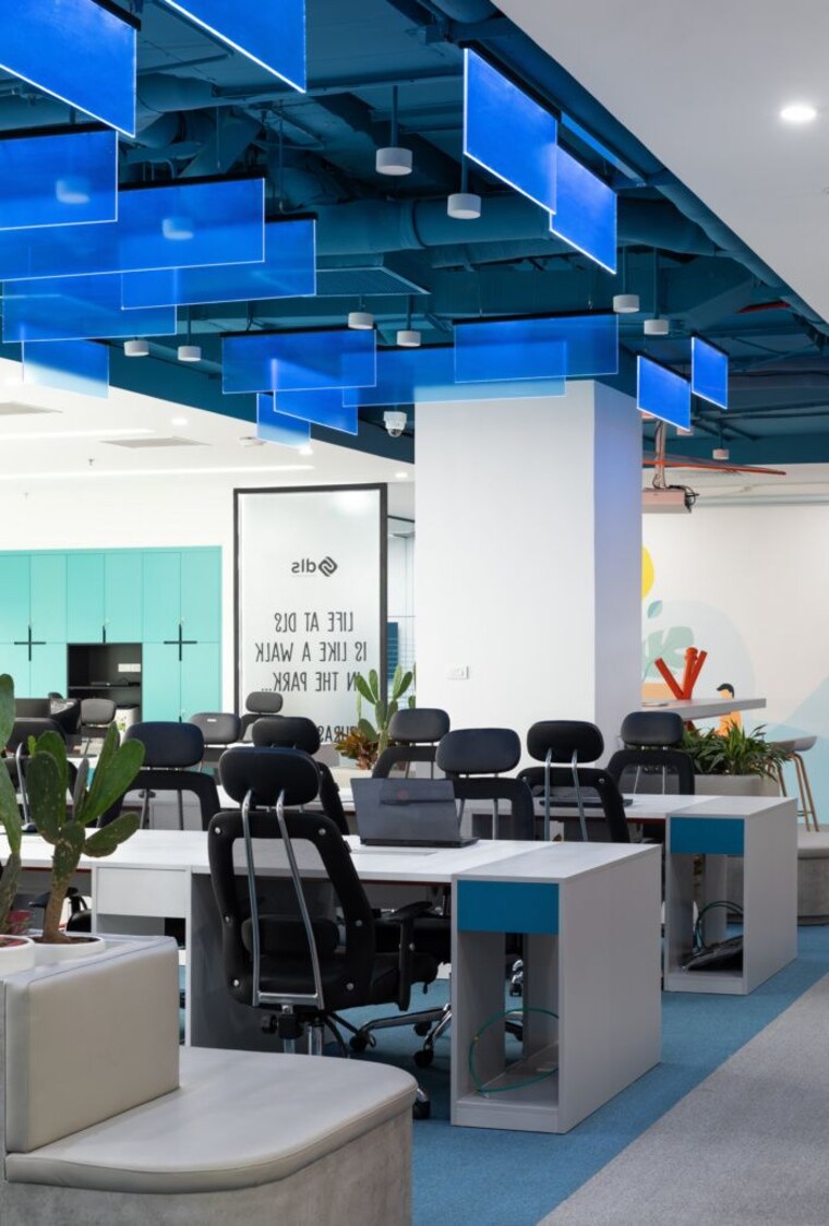 Team Area, wagle industrial estate Commercial Office Space 3200 Sq.Ft. In Wagle Industrial Estate Thane 9289773