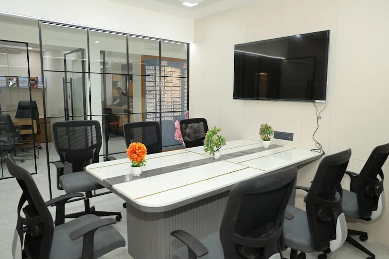 Office Space For Rent in Gala Empire 