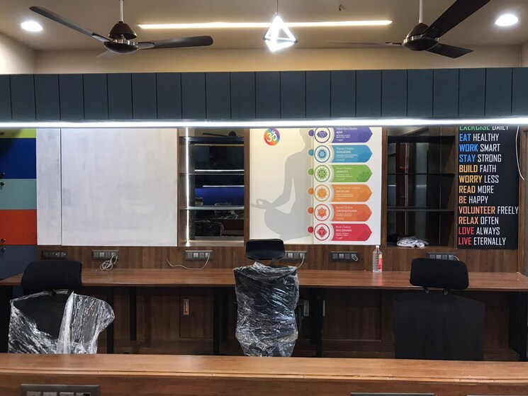 Team Area, thaltej Commercial Office Space 1860 Sq.Ft. In Thaltej Ahmedabad 9289777