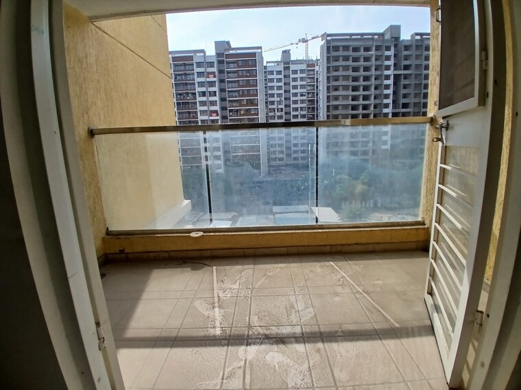 Balcony, kohinoor-zen-estate 2 Bedroom 752 Sq.Ft. Apartment In Kharadi Pune 9289858