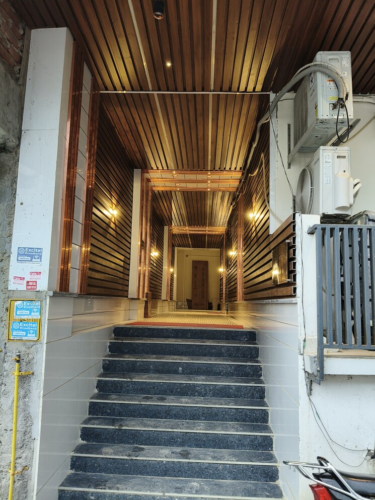 Exterior View, sector 73 2 Bedroom 1072 Sq.Ft. Builder Floor In Sector 73 Noida 9289969