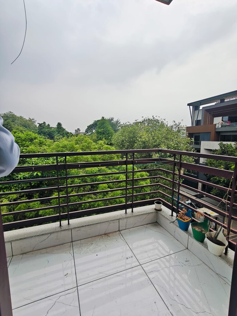 Exterior View, sushant-vyapaar-kendra 1 RK 500 Sq.Ft. Builder Floor In Sector 43 Gurgaon 9289960