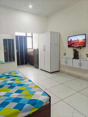 Bedroom in 1 RK Builder Floor at Sushant Vyapaar Kendra, Sector 43 – for Rent