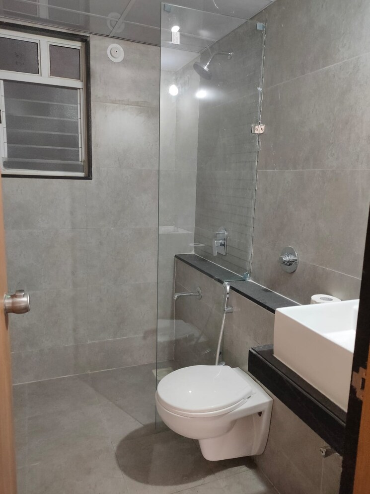Bathroom, majestique-towers 2 Bedroom 825 Sq.Ft. Apartment In Kharadi Pune 9290000