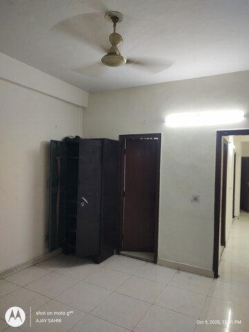 Furnished Amenities in 2 BHK Builder Floor at Mehrauli – for Rent