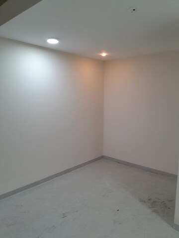 Room in  Shop at Amar Shree Krupa CHS, Borivali East – for Rent