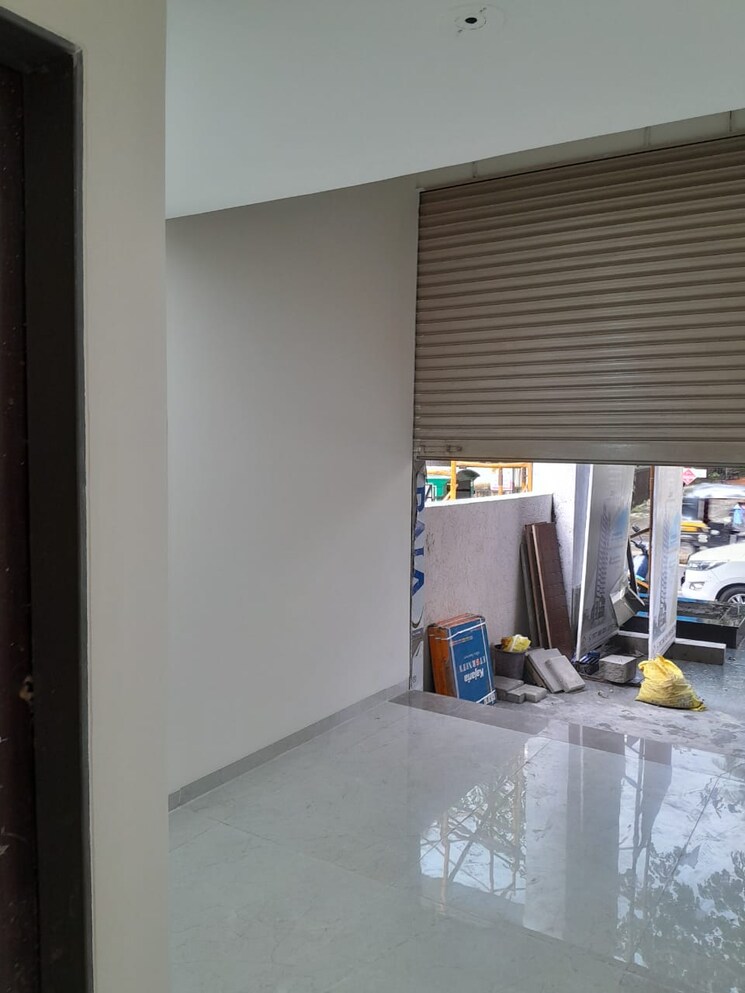 Room, amar-shree-krupa-chs Commercial Shop 175 Sq.Ft. In Borivali East Mumbai 9290033