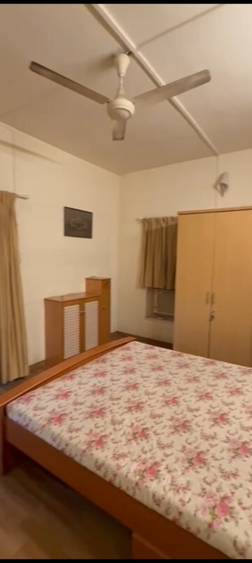 Room in 2 BHK Apartment at Koregaon Park CHS, Koregaon Park – for Rent