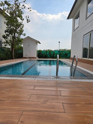 Swimming Pool in 3.5 BHK Villa at Jaypee Green Villas, Jaypee Greens – for Sale