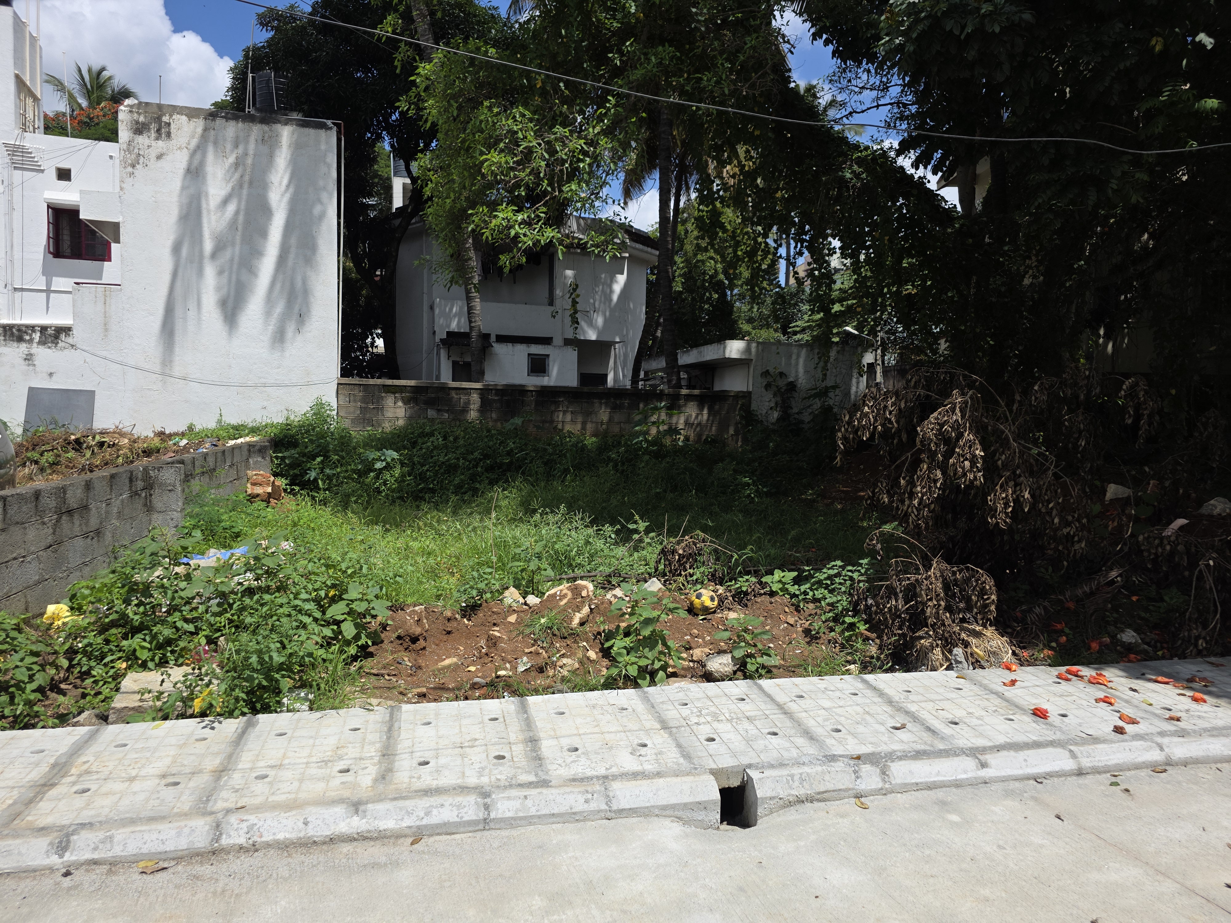 Plot For Sale in Kaggadasapura