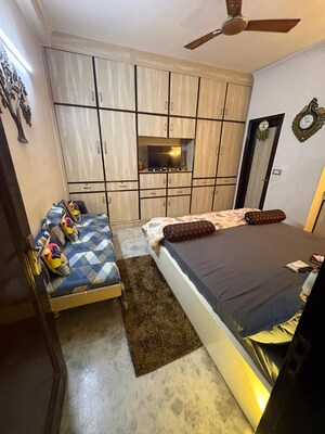 Team Area in 3 BHK Builder Floor at Malviya Nagar – for Rent