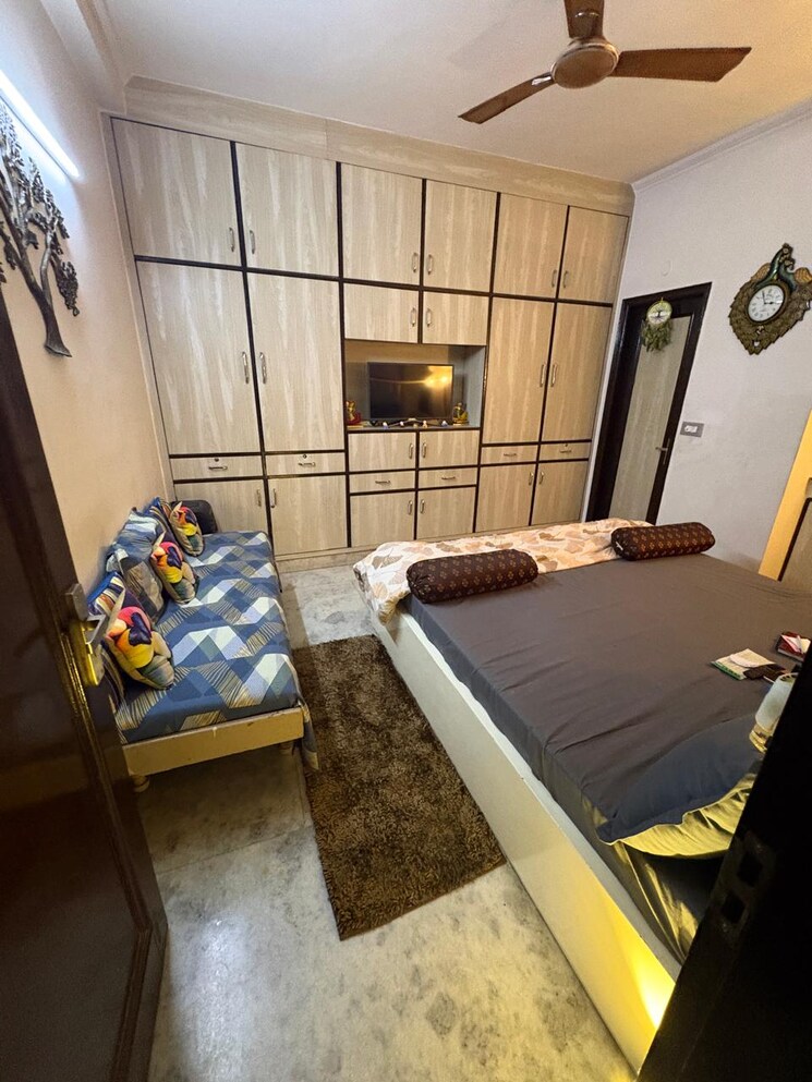 Team Area, malviya nagar 3 Bedroom 2700 Sq.Ft. Builder Floor In Malviya Nagar Delhi 9290233