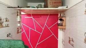 Furnished Amenities in 1 RK Apartment at Bindra Complex, Andheri East – for Rent