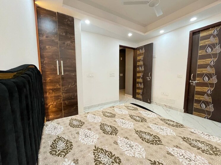 Bedroom, rwa-tomar-colony 3 Bedroom 900 Sq.Ft. Builder Floor In Mukundpur Delhi 9290280
