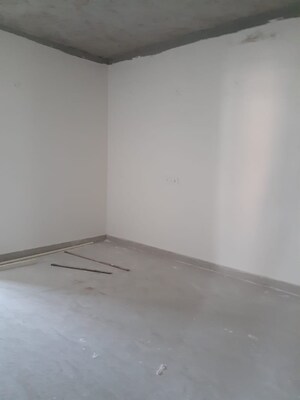 Room in 2 BHK Apartment at Kamalanagar – for Sale