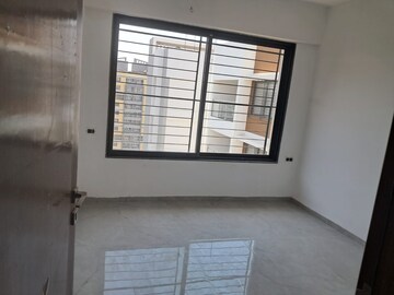 Room in 2 BHK Apartment at Unique Youtopia, Kharadi – for Sale
