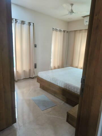 Bedroom in 2 BHK Apartment at Dadar East – for Rent