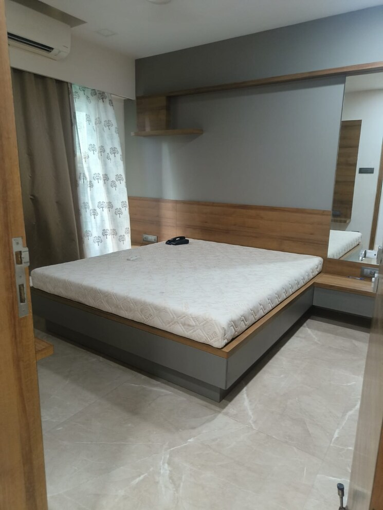 Bedroom, dadar east 2 Bedroom 780 Sq.Ft. Apartment In Dadar East Mumbai 9290330