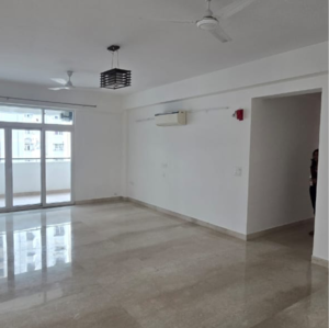 Room in 4 BHK Apartment at Parx Laureate, Sector 108 – for Rent