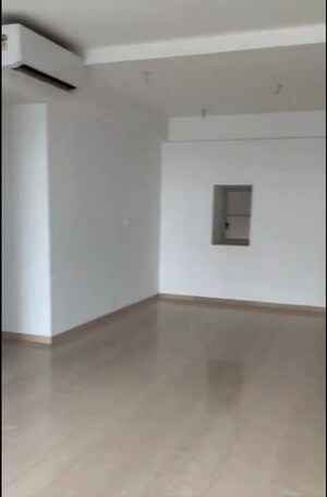 Room in 3 BHK Apartment at Lodha Kiara, Worli – for Sale