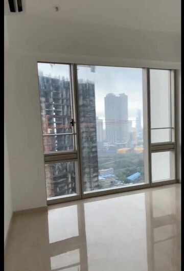 Room in 3 BHK Apartment at Lodha Kiara, Worli – for Sale