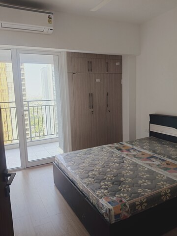 3 BHK Apartment For Sale in Godrej Woods, Sector 43
