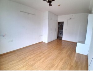 Room in 2 BHK Apartment at Thanisandra – for Rent