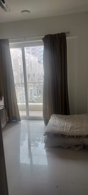 Bathroom in 2 BHK Apartment at Mahagun Mirabella Highrise, Sector 79 – for Rent