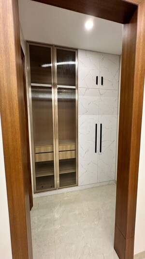 Building Lobby in 4 BHK Builder Floor at Ansal API Esencia, Sector 67 – for Rent