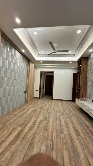 Room in 4 BHK Builder Floor at Ansal API Esencia, Sector 67 – for Rent