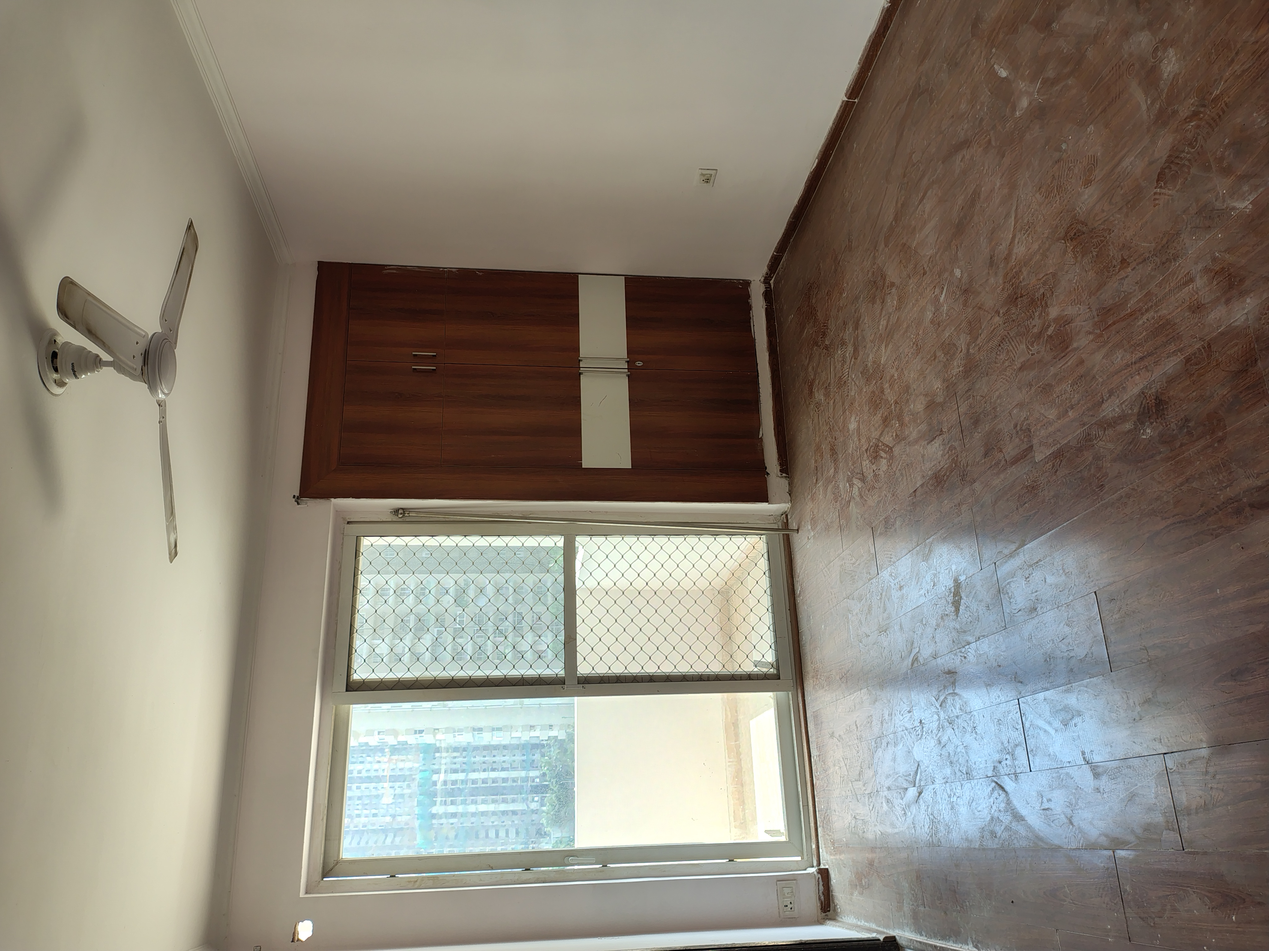 3 BHK + Extra Room Apartment For Rent in Amrapali Leisure Park