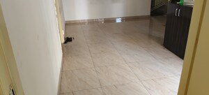 Room in 2 BHK Apartment at Gaur City 2 - 14th Avenue, Sector 16c Greater Noida – for Rent