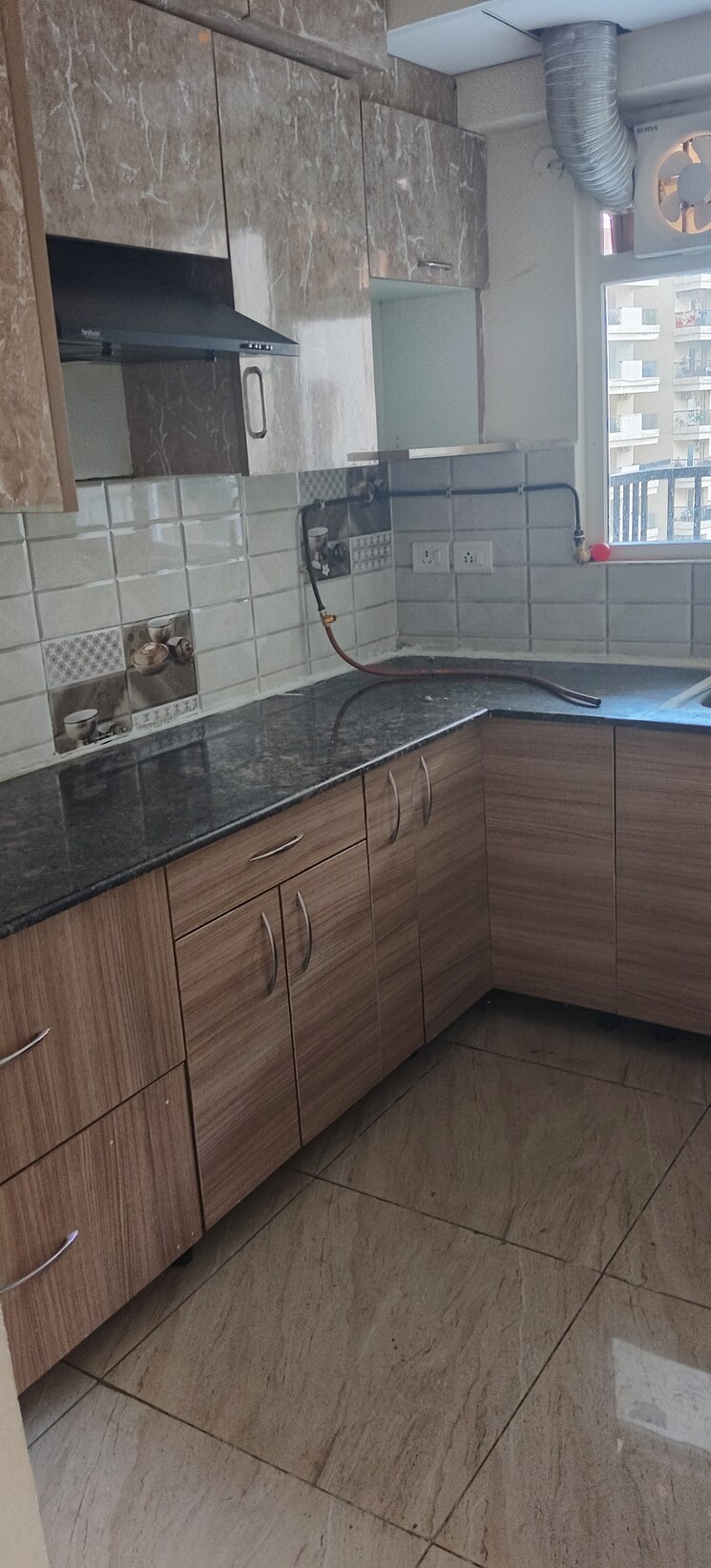 Kitchen, gaur-city-2-14th-avenue 2 Bedroom 1040 Sq.Ft. Apartment In Sector 16c Greater Noida Greater Noida 9290493