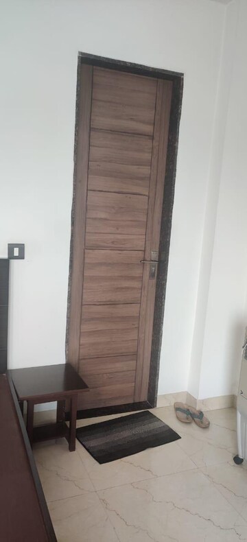 Staircase in 3 BHK Builder Floor at Sector 39 – for Rent